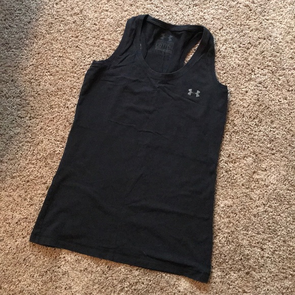 Under Armour Tops - Women’s Under Armour muscle tank